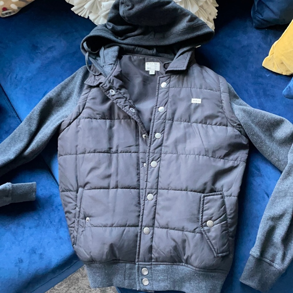 RVCA light weight coat.